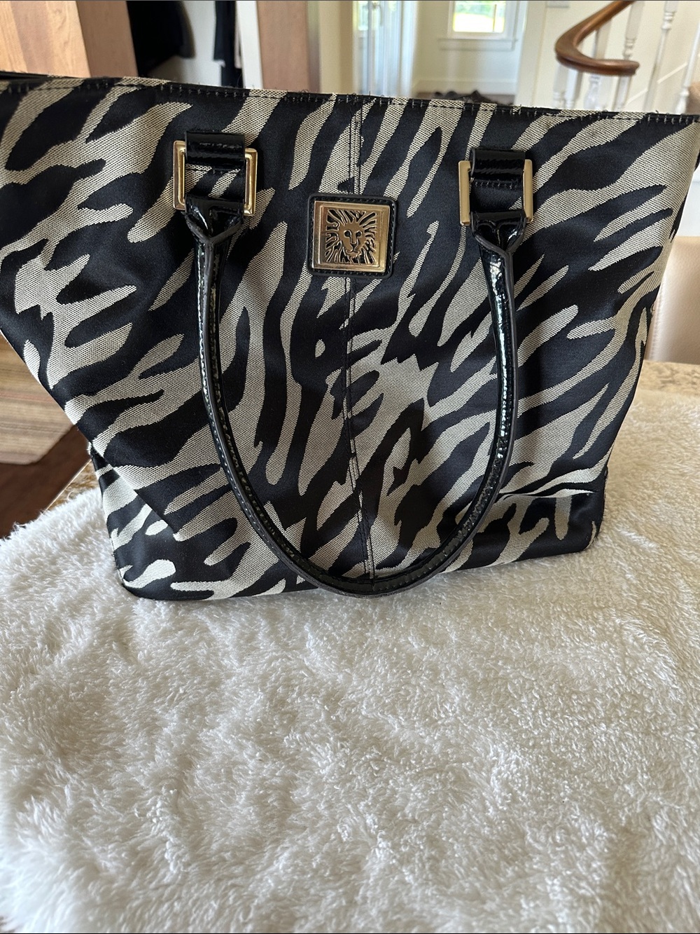 Anne Klein zebra print travel bag - Picture 2 of 8